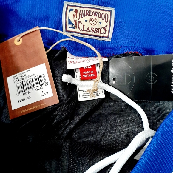 Mitchell and Ness My Towns Two 18 Shorts Detroit Pistons XL - Picture 8 of 11